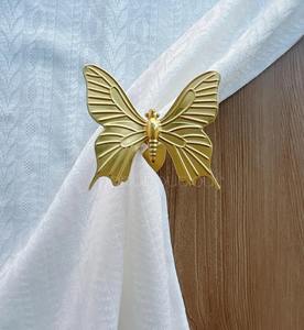 Gancho decorativo para cortinas con forma de mariposa, organizador elegante, perfecto para exhibir ropa, joyas y decoración de ventanas - Product Image 1