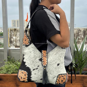 Nuevo bolso Hobo de cuero de vaca genuino de alta calidad, bolso de hombro de diseñador artesanal duradero para mujer - Product Image 4