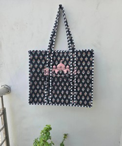 Bolso Tote de Algodón Acolchado con Estampado Jaipuri Hecho a Mano, Asas a Rayas, Cremallera Floral, Estilo Étnico Bohemio Festivo para Mujer - Product Image 4