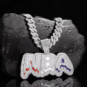 Venta al por mayor de fábrica: Nuevo conjunto de joyería de collar con cadena cubana y colgante de letra de moda, estilo HipHop Iced Out de alta calidad, ideal como regalo de Año Nuevo. - Product Image 2