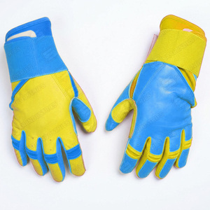 Gants de frappe en cuir SAAR INDUSTRIES, noir et blanc, rembourrés, fermeture auto-agrippante, unisexe, adulte, entraînement, main gauche, écologiques, durables - Product Image 3