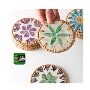 Juego de 3, 4 o 5 posavasos de ratán con incrustaciones de nácar de artesanos vietnamitas, cuadrados, redondos y de formas personalizadas. - Product Image 5