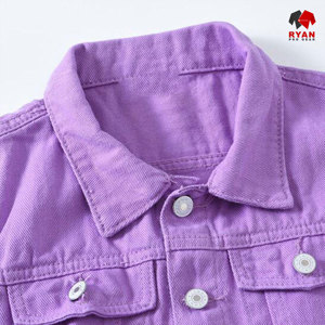 Ryan Pro Gear Nouveau design Gilet en jean unisexe sans manches écologique et tendance avec logo personnalisé et fermeture à boutons - Product Image 3