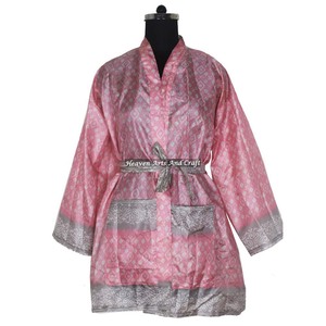 KS015 Kimono Vintage de Seda con Manga Corta, Estilo Sari, Vestido Corto Bohemio, Kimono Vintage, Vestido Corto de Dama de Honor, Estilo Bohemio - Product Image 2