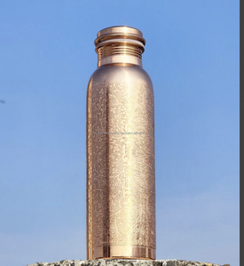 Bouteille d'eau en cuivre imprimée à la main Bouteilles en cuivre cadeau personnalisé fabriquées à la main en Inde - Product Image 1