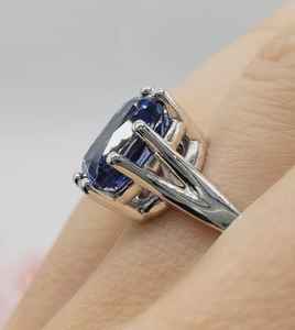 Anillo solitario de moissanita de 7 quilates con zafiro azul talla cojín para mujer, chapado en oro, plata 925 original, regalo de promesa para amantes - Product Image 4