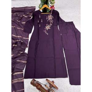 Conjunto de Top y Pantalón de Fiesta para Mujer de Diseñador y Hermoso Dupatta - Product Image 3