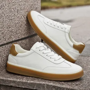 Chaussures en cuir véritable noir et blanc pour hommes, baskets décontractées, baskets cool pour jeunes, chaussures de skateboard polyvalentes pour hommes, Tenis Masculino - Product Image 1