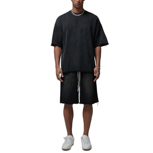 เสื้อยืดคอกลมแขนสั้นผ้าฝ้ายโอเวอร์ไซส์สำหรับผู้ชายและกางเกงขาสั้นชุดกีฬาทรงหลวมสตรีทแวร์ฮิปฮอปลำลองสำหรับฉัน - Product Image 1