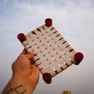 Mini Cama de Madera Khatiya para Ídolo Ladoo Gopal, Duradera, Cómoda, Decorativa, para Exhibición, Venta al por Mayor - Product Image 2