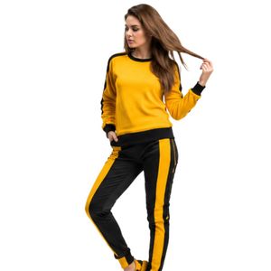 Conjunto Deportivo de Invierno para Mujer en Amarillo y Negro, Sudadera de Manga Larga y Pantalones Jogger Ajustados (100% Poliéster) - Product Image 2