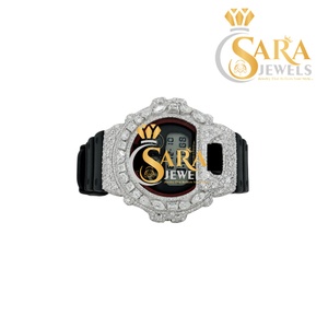 Montre-bracelet haut de gamme automatique sertie de diamants en moissanite pour les événements nocturnes, les célébrations et les tenues formelles, disponible à la vente - Product Image 4