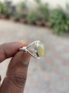 Elegante Anillo de Boda de Plata de Ley 925 Hecho a Mano con Piedra Preciosa Natural de Rutilo Dorado y Engaste Pavé - Los Mejores Proveedores al por Mayor - Product Image 2