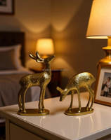 Sculpture Moderne de Cerf en Métal Doré sur Pied, Élégante Figurine de Renne, Décoration de Table de Noël - Fourniture en Gros B2B - Artisanat Ali
