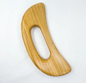 Masseur facial Gua Sha en bois rustique écologique avec artisanat en bois d'acacia massif pour la relaxation musculaire - Cadeau du Nouvel An - Product Image 3