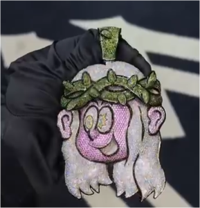 Collier personnalisé en argent sterling 925 avec pendentif visage de dessin animé, diamants Moissanite glacés, couronne verte, style Hip Hop unique, vert - Product Image 6