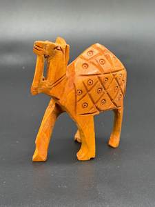 Centre de table en bois en forme de chameau, sculpture artisanale d'animal du désert pour la décoration intérieure moderne - Product Image 3