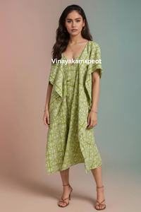 Elegancia sin Esfuerzo, Encanto Bohemio, Exquisito Kimono Hecho a Mano con Estampado de Bloques Verdes, Largo hasta la Rodilla, 100% Algodón, Verano - Product Image 6