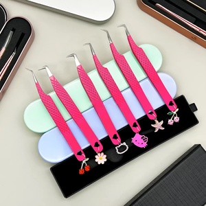 Pinzas de acero inoxidable duraderas de 45 y 90 grados para extensiones de pestañas, personalizables para llavero - Product Image 3