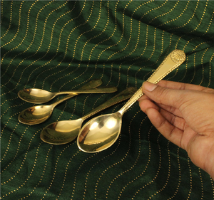 ช้อนทองเหลืองลายใบไม้ สำหรับร้านอาหาร งานแต่งงาน และของแจก ช้อนขนมหวานทองเหลือง ชิ้นงานสุดวิเศษ - Product Image 4