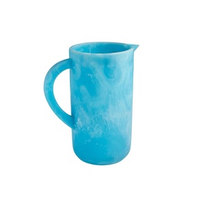 Carafe en résine artisanale au design contemporain élégant pour la décoration intérieure de luxe et la présentation décorative - Product Image 3
