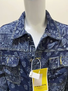Chaqueta vaquera personalizada vintage con bordado y estampado para hombre y mujer, informal, holgada y cómoda, chaqueta vaquera sencilla. - Product Image 4