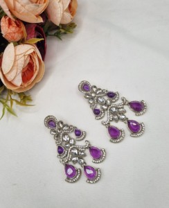 Pendientes elegantes al por mayor con circonita cúbica en forma de lágrima, pendientes de diseñador, joyería étnica india, pendientes para fiestas para mujeres - Product Image 1