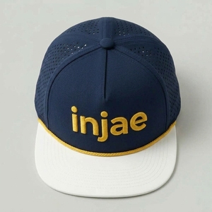 หมวกแก๊ปแบบ Snapback 5 ชิ้นส่วน แบบกำหนดเอง  ตัดด้วยเลเซอร์  ปีกแบน  ปักแบบเรียบ  รับผลิตแบบ OEM ODM  ขั้นต่ำในการสั่งซื้อน้อย - Product Image 3