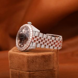 Splendide montre à diamants de luxe 28 mm, analogique à quartz, bracelet en moissanite argentée, verre saphir, mouvement ETA, étanche - Product Image 3