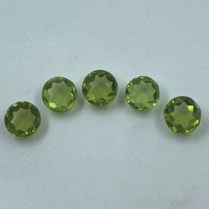 Peridoto Verde 100% Creado en Laboratorio, Corte Redondo, 6mm, 4.66 Quilates, 5 Piezas, Piedras Preciosas de la Marca China R.K. GEMS JEWELLERY para la Fabricación de Joyas - Product Image 1