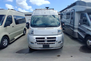 Used 2017 W-i-n-n-e-b-a-g-o T-r-a-v-a-t-o 59-G <b>Trailer</b> - Product Image 5