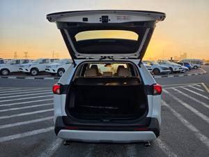 Toyota RAV4 XLE d'occasion 2025 - Product Image 4
