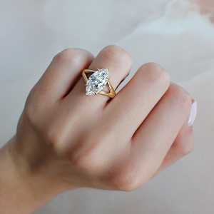 Anillo de Compromiso de Oro de 14k y Plata 925 con Diamante Cultivado en Laboratorio de Corte Marquesa de 3.00ct, Solitario Escultural, Banda Nupcial, Fabricación al por Mayor - Product Image 4