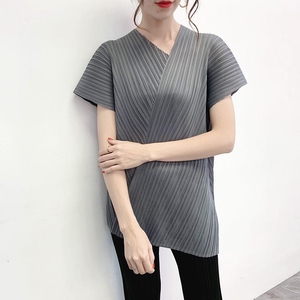 Traje Deportivo de Verano de Punto Transpirable de Alta Calidad para Hombre, Camiseta de Manga Corta con Cuello en V Informal y Moderna, y Pantalones Versátiles - Product Image 2