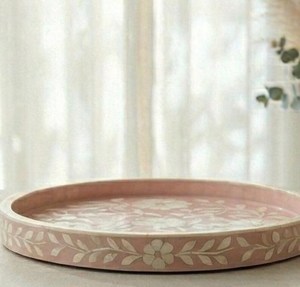 Plateau en os incrusté, écologique, compatible lave-vaisselle, taille personnalisée, rond, en bois et résine, artisanal, décoratif pour la maison ou l'alimentation - Product Image 1