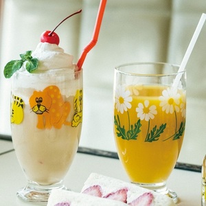 แก้วทรงสูง Aderia Retro Pedestal Glass ผลิตในญี่ปุ่น แก้วน้ำแข็งใส แก้วไอศกรีมฟลอต แก้วน้ำสไตล์เรโทรโชวะ เหมาะสำหรับทุกเพศทุกวัย ใช้ในงานปาร์ตี้ ร้านกาแฟ - Product Image 6