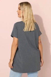 Camiseta con estampado de calavera animal - Product Image 5