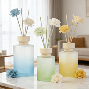 Bottiglia in Vetro Satinato Rotonda per Diffusore di Oli Essenziali con Tappo Decorativo in <span class=keywords><strong>Legno</strong></span> per Arredamento Casa e Ufficio, Uso Estivo, Primaverile e Autunnale - Product Image 1