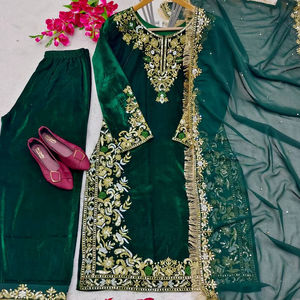 เสื้อกำมะหยี่ดีไซน์พิเศษใหม่ ตกแต่งด้วยงานปักเลื่อมหนักแน่น สไตล์อินเดีย-ปากีสถาน เหมาะสำหรับงานแต่งงานและงานเลี้ยง ไม่ยับง่าย ยืดหยุ่นได้ - Product Image 1