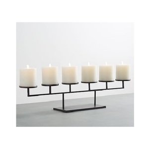 Support de bougie en métal de luxe pour rehausser l'ambiance intérieure grâce à un design durable et confortable - Product Image 2