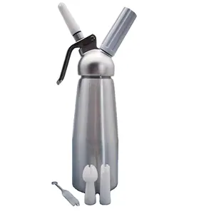 Siphon à fouetter en aluminium Crème pour les mains à bord en silicone 500ml Distributeur de crème à fouetter avec buses en plastique Embouts en métal