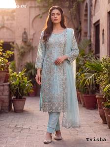 Colección de Kurti Recto de Alta Calidad con Bordado Intenso y Adornos de Moti, Pantalón con Bolsillos y Dupatta, Proveedor Indio - Product Image 3
