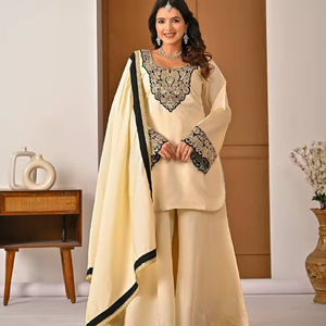 สร้างลุคสวยสง่าด้วยดีไซน์ใหม่ของเรา ชุดแฟชั่นปากีสถานสีสันสดใสสำหรับงานเทศกาล ผ้าไหมชินนอนเนื้อหนา ชุดคุรตา/คุรตีสำหรับงานปาร์ตี้ - Product Image 1