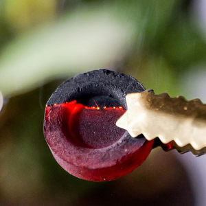 Tabletas de Carbón Vegetal de 33 mm para Bakhoor e Incienso |   Carbón Vegetal de Encendido Rápido |   Sin Humo, Larga Duración |   Proveedor mayorista / suministro a granel - Product Image 2