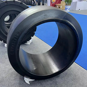 Neumático Sólido 22x12x16 de Alta Carga Curado a Presión para Remolque y Carretilla Elevadora - Product Image 2