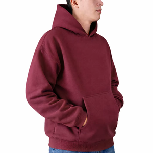 Sweat à capuche oversize rouge foncé pour homme, 100% coton, pull décontracté avec motif imprimé, molleton doux pour un look chaud et élégant pour l'hiver - Product Image 3