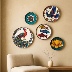 Assiettes murales décoratives en gros : décorations murales florales, oiseaux, poissons, lotus pour salon et entrée. - Product Image 5