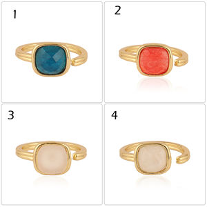 Anillo artesanal elegante de latón chapado en oro con piedra de jade roja, banda ajustable, accesorio de moda, joyería para fiestas de cóctel para damas. - Product Image 6
