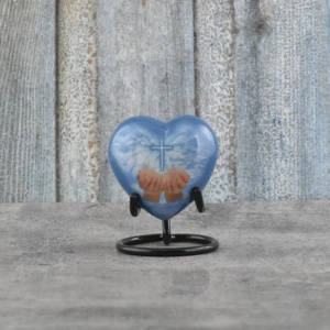 Urne funéraire internationale Falah en laiton de haute qualité, style américain, petite, avec support en forme de cœur gravé, pour cendres. - Product Image 3