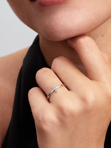 Anillo de Plata de Ley 925 con Diamante Cultivado en Laboratorio, Estilo Minimalista de Lujo para Mujer – Joyería Fina, Apilable, Estilo Minimalista - Product Image 4